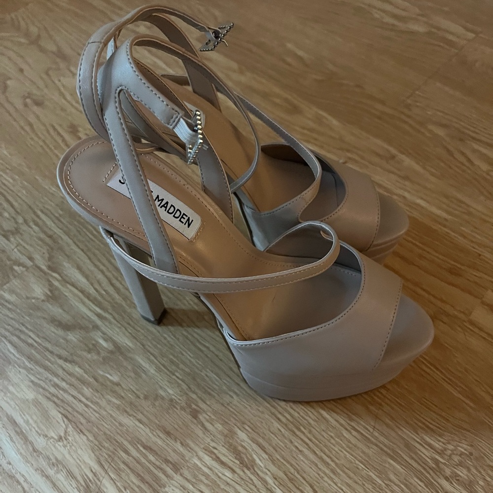 Nude platform Steve Madden shoes